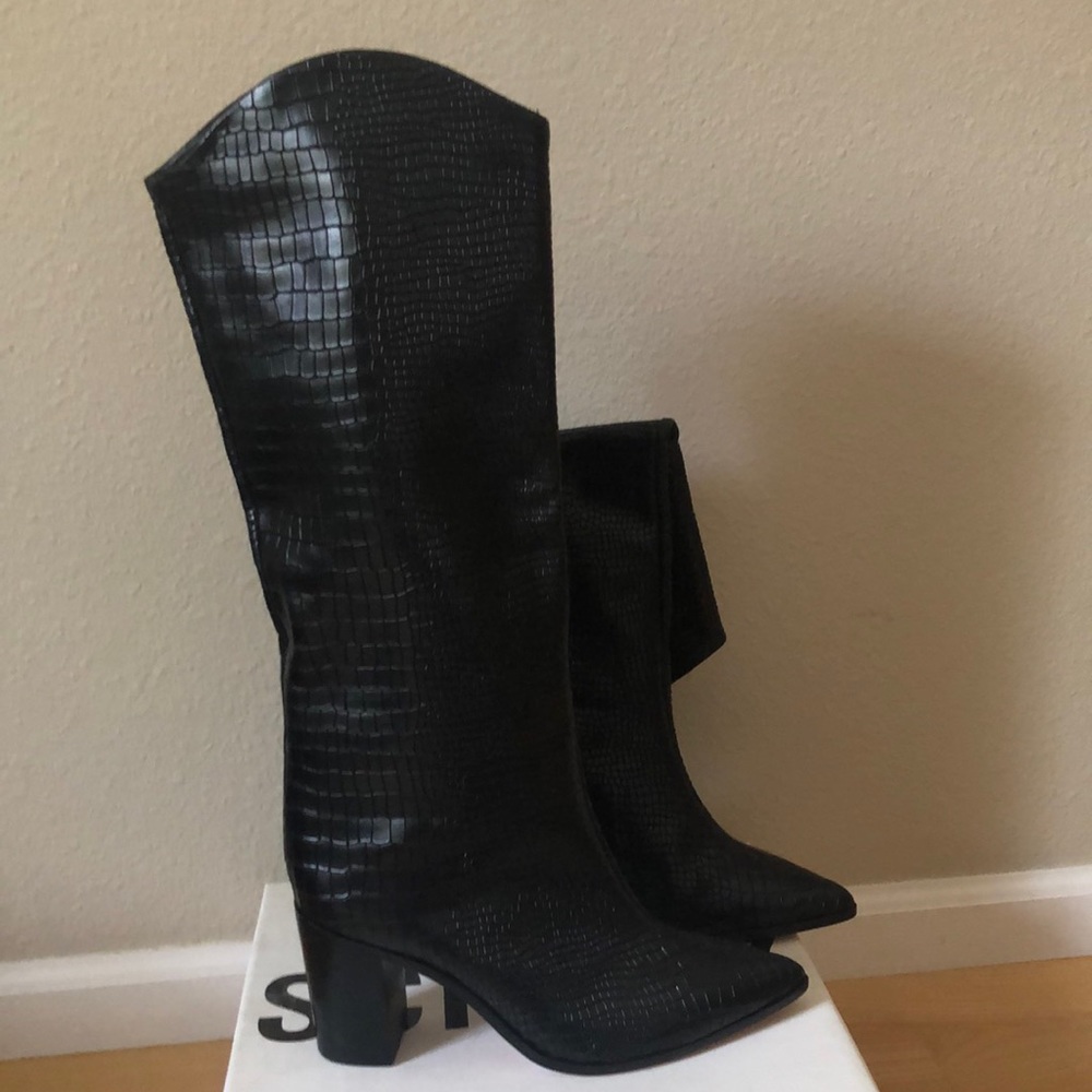 NEW Fashion knee-high Croco boot